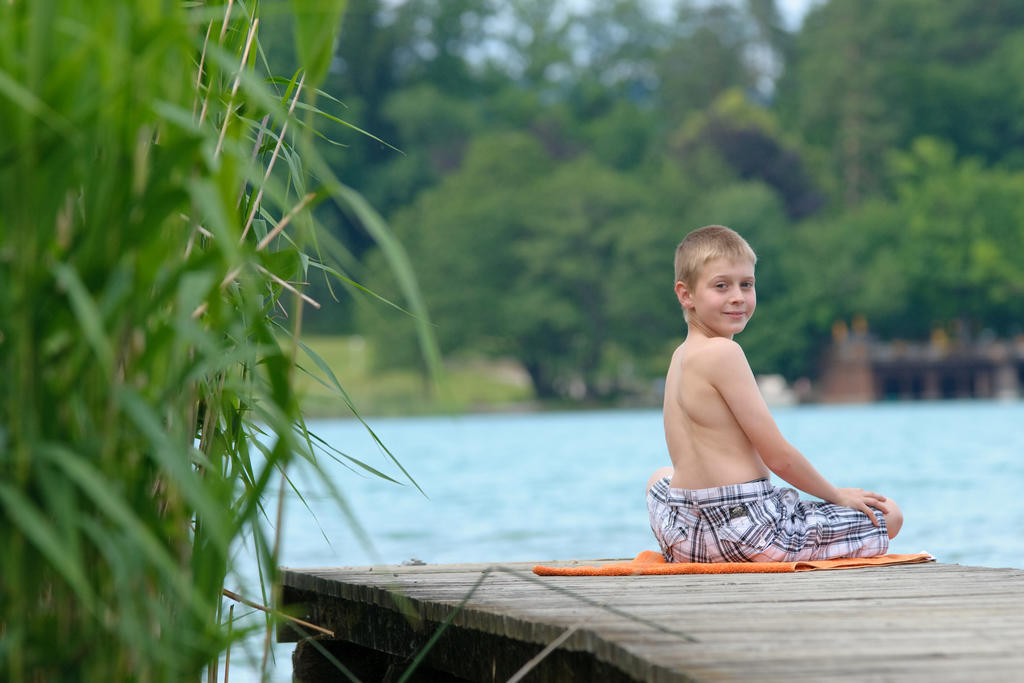 ホテル Hubertushof Latschach ober dem Faakersee エクステリア 写真